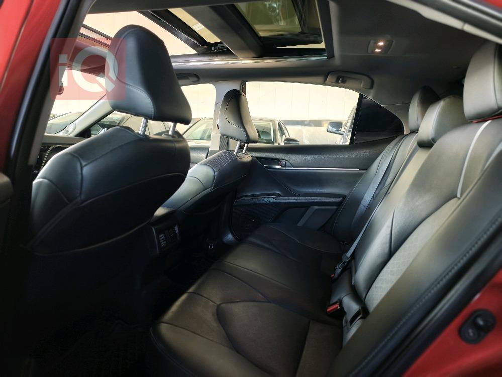 تۆیۆتا کامری